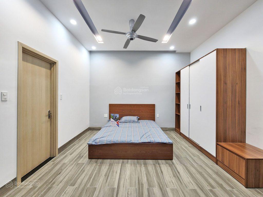 Cho thuê căn góc 2 mặt hẻm đặng thùy trâm, trệt 1 lầu có 2pn, 2wc. dt 4x20m. xe hơi tận cửa nhà