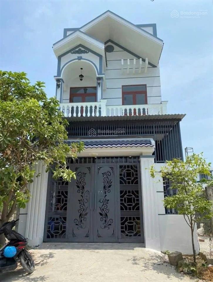 Cho thuê căn góc 2 mặt hẻm đặng thùy trâm, trệt 1 lầu có 2pn, 2wc. dt 4x20m. xe hơi tận cửa nhà