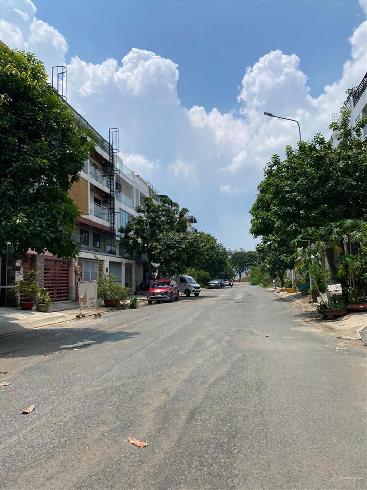 Bán đất hẻm 235 đặng thùy trâm, dt 6x20m. hai mặt hẻm trước và sau. view công viên.
