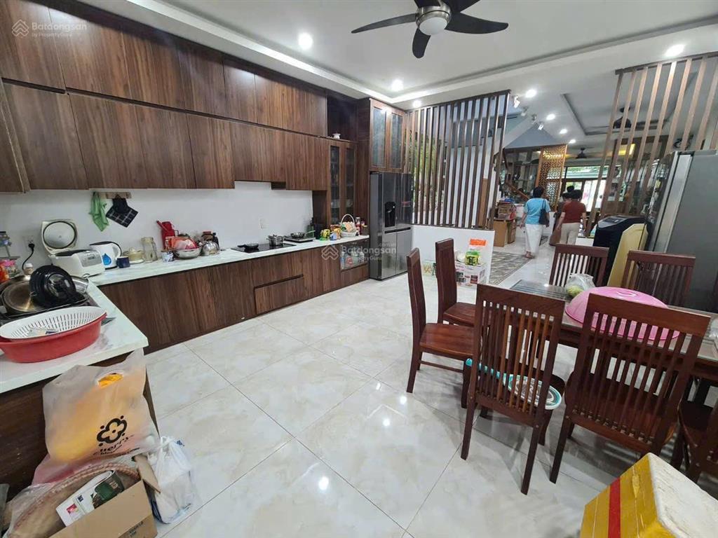 Bán nhà hẻm 10m đường bình lợi, dt 6x21m. trệt 2 lầu. hẻm thông