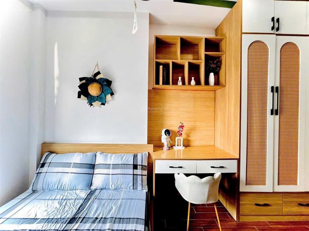 Bán nhà 1 sẹc hẻm 10m đặng thùy trâm, dt 5x10,5m. cn 53m². trệt 2 lầu st. 5pn, 3wc