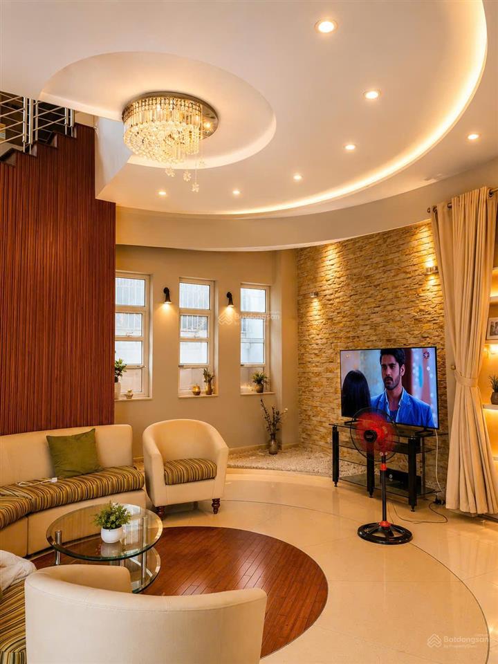 Bán nhà bt 1 sẹc khu vip hẻm 12m bình lợi, dt 15,7x20m. trệt 2 lầu tum, sân vườn.