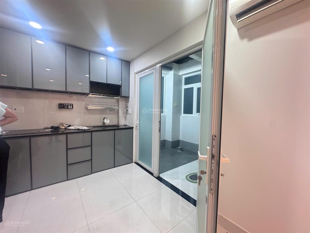 Nhà cho thuê hẻm 9m đường đặng thùy trâm. dt 6x13m. trệt 2 lầu st. gần đh văn lang