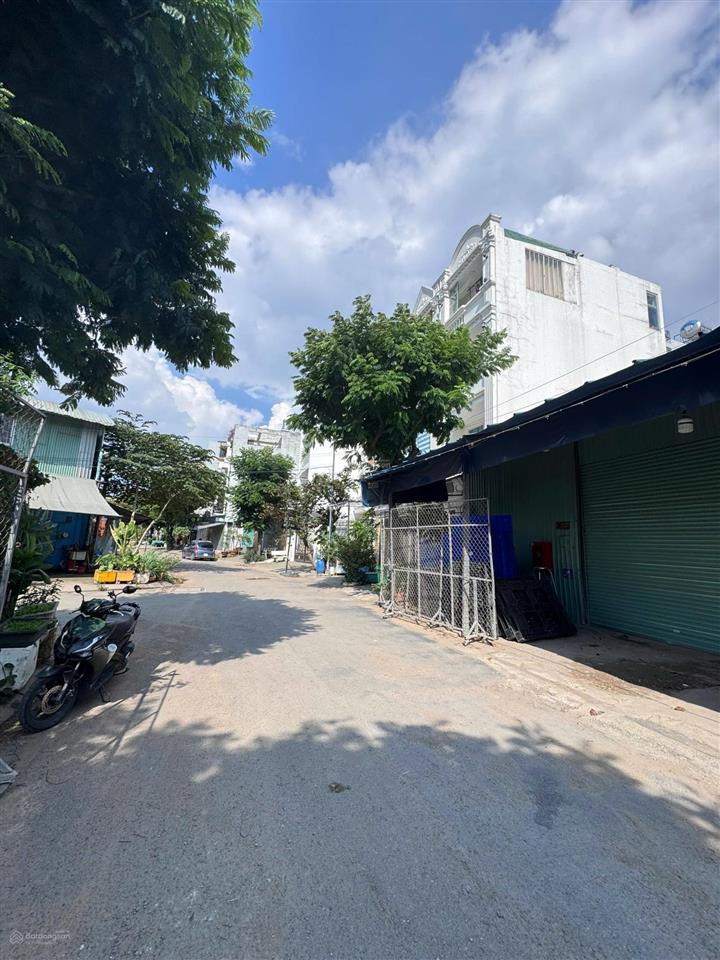 Cho thuê kho đường đặng thùy trâm, dt 20x12,5m, tổng sàn 250m2. hẻm 10m