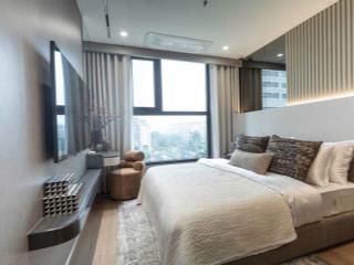 # Mua chung cư Hoàng Quốc Việt 2 phòng ngủ giá 4 tỷ – Nhà mới, sổ hồng sẵn (083,848,9898)