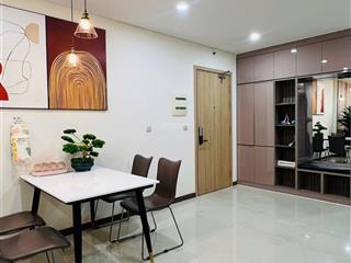 Chủ nhà gửi bán căn hộ richstar tân phú 2pn giá 3tỷ150 ,view hồ bơi thoáng mát.