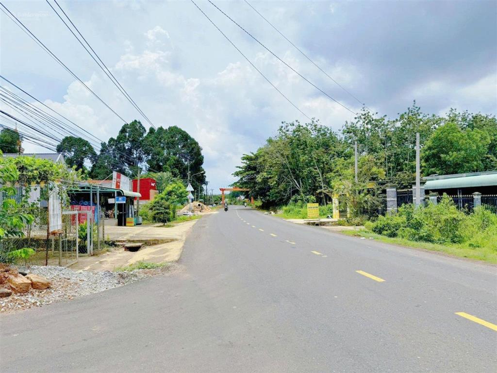 Kẹt tiền  cần bán lô đất trên dh519 250m2 cách tt xã 800m giá f0 550tr