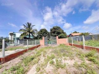 Kẹt tiền  cần bán lô đất trên dh519 250m2 cách tt xã 800m giá f0 550tr