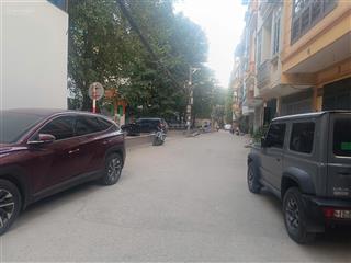 Bán nhà khương trung 48m2 x 4 tầng, ô tô gần, ở ngay hoặc đầu tư, giá tốt 10 tỷ