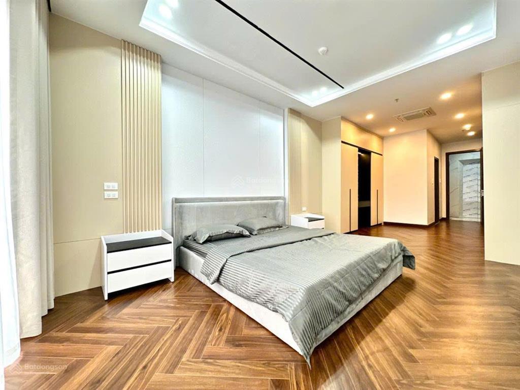 Chính chủ bán nhà ngõ 86 tô vĩnh diện  60m  phân lô  dân xây chắc chắn  gần phố  14.6 tỷ