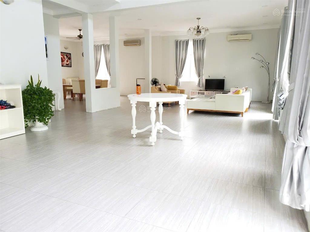 Cho thuê villa sân vườn compound quận 2  nhà sửa mới, không nội thất  giá 75 triệu/tháng