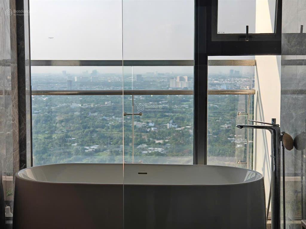 Cho thuê penthouse gateway quận 2  4pn full nội thất, sân vườn rộng, view sông panorama