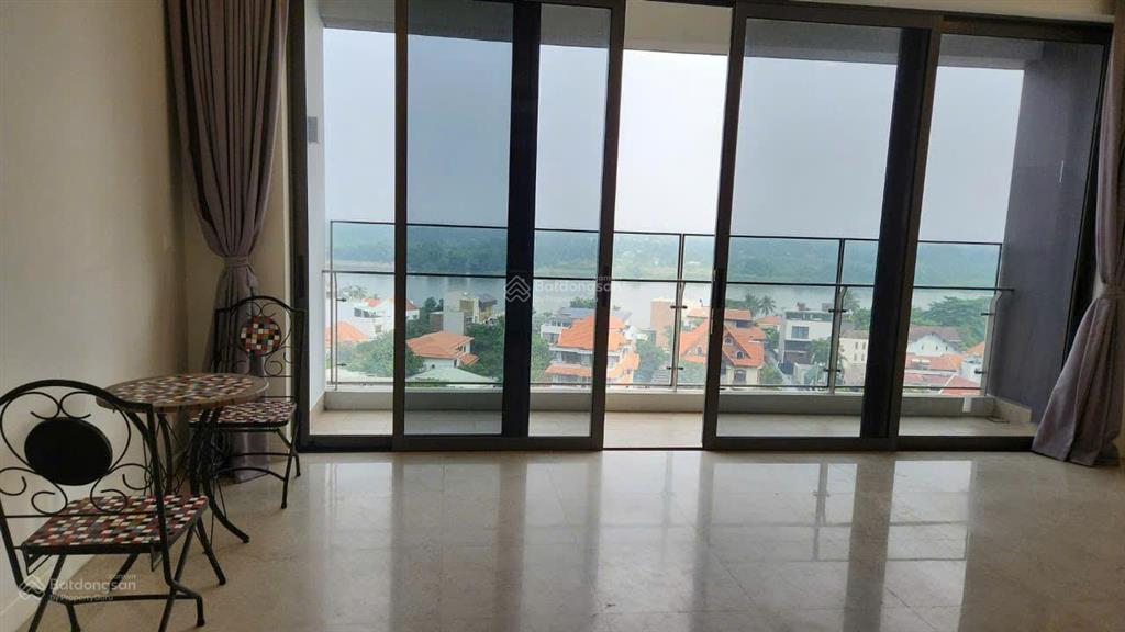 Cho thuê the nassim 3pn 133m2 view sông, thang máy riêng nội thất cơ bản, $3.500 bao thuế phí