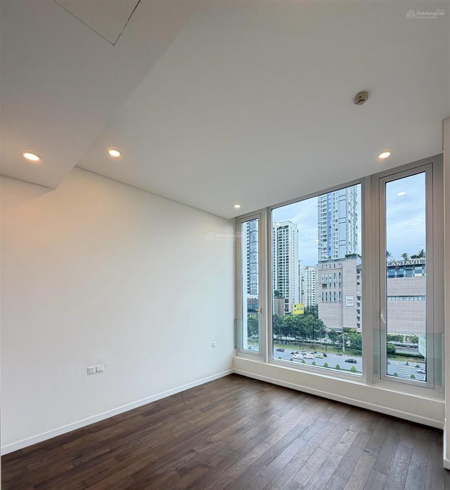 Cho thuê the berkley 2pn | 94m | nội thất cơ bản | 45 triệu bao gồm phí quản lý