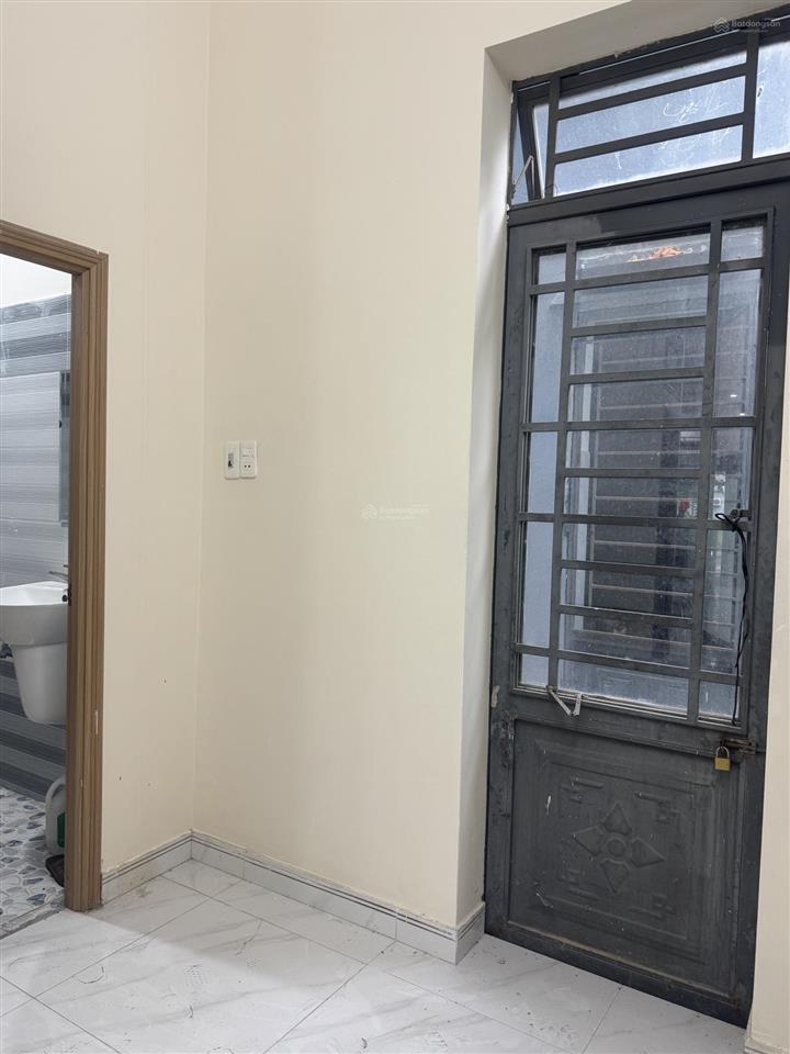 Hiếm! bán gấp nhà 2 tầng đẹp, đường 7.5 hè 4m tại hoà xuânđà nẵng.kdc sầm uất,giá tốt thị trường.