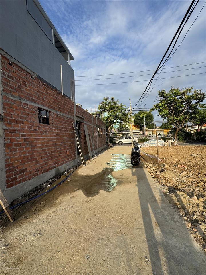 Bán gấp đất 2 mặt kiệt rộng 4.5m,ngang hơn 9m.kdc đường trường chinhđà nẵng sầm uất.giá dưới 5 tỷ