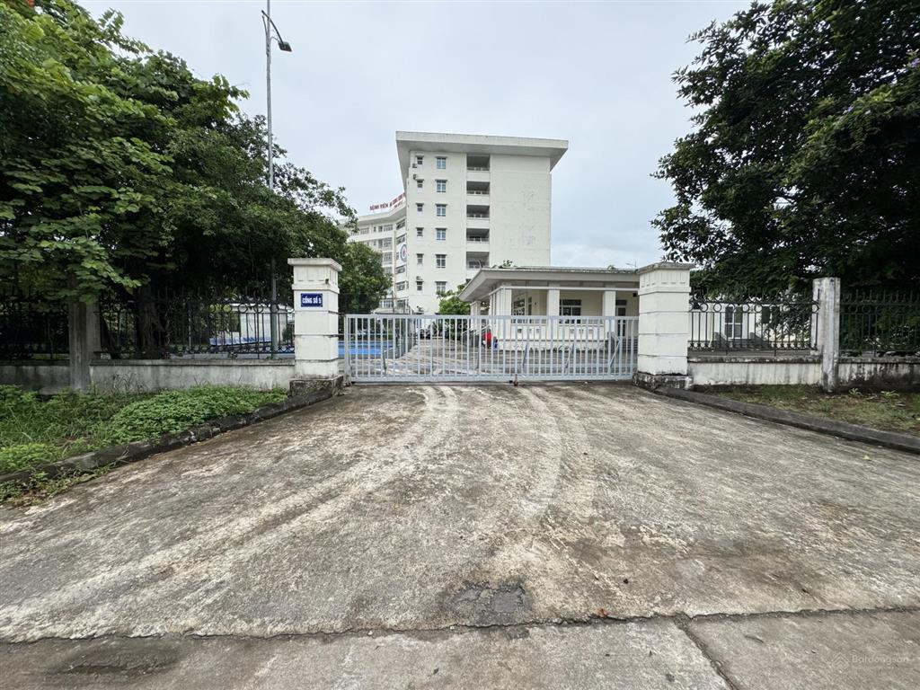 Bán đất tại quảng hà, quảng ninh gồm 7 sổ, mỗi sổ 100m2 tổng 700m2, gần chợ và bệnh viện