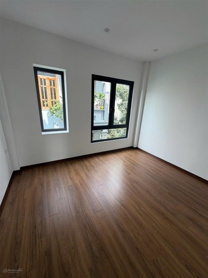 Hiếm nhà mới dương nội 35/41m 5 tầng view hồ  ô tô chỉ 6.x tỷ