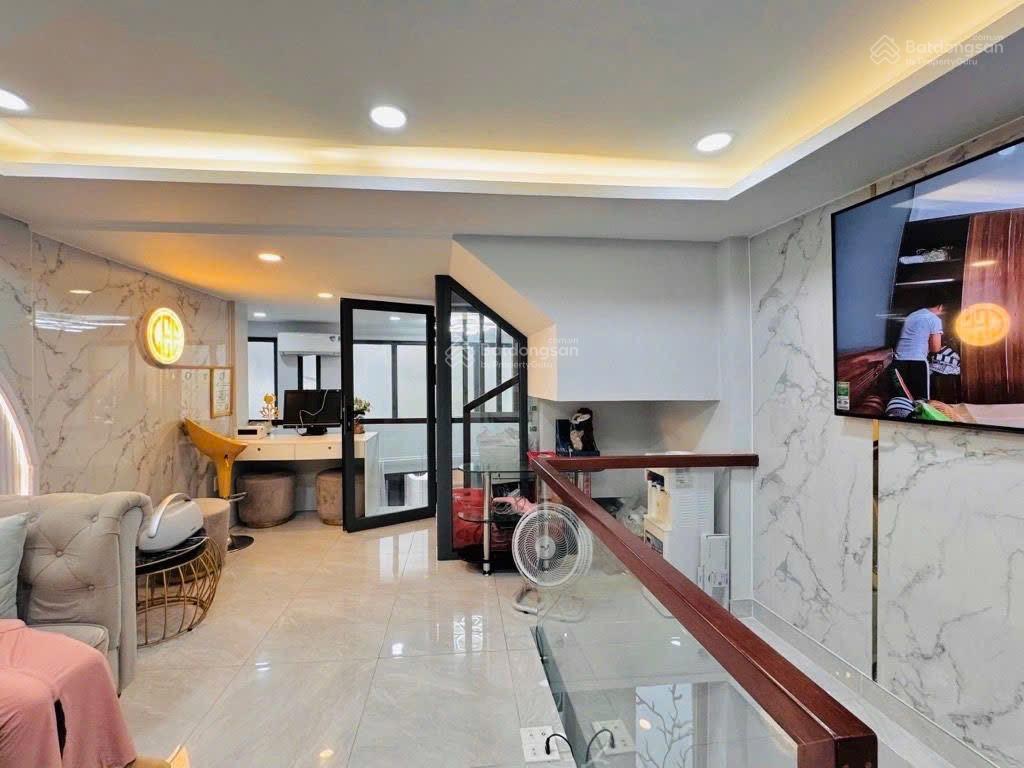 Khu vip phan xích long  39m2 x4 tầng  ô tô đỗ cửa  chỉ nhỉnh 7 tỷ thương lượng chính chủ