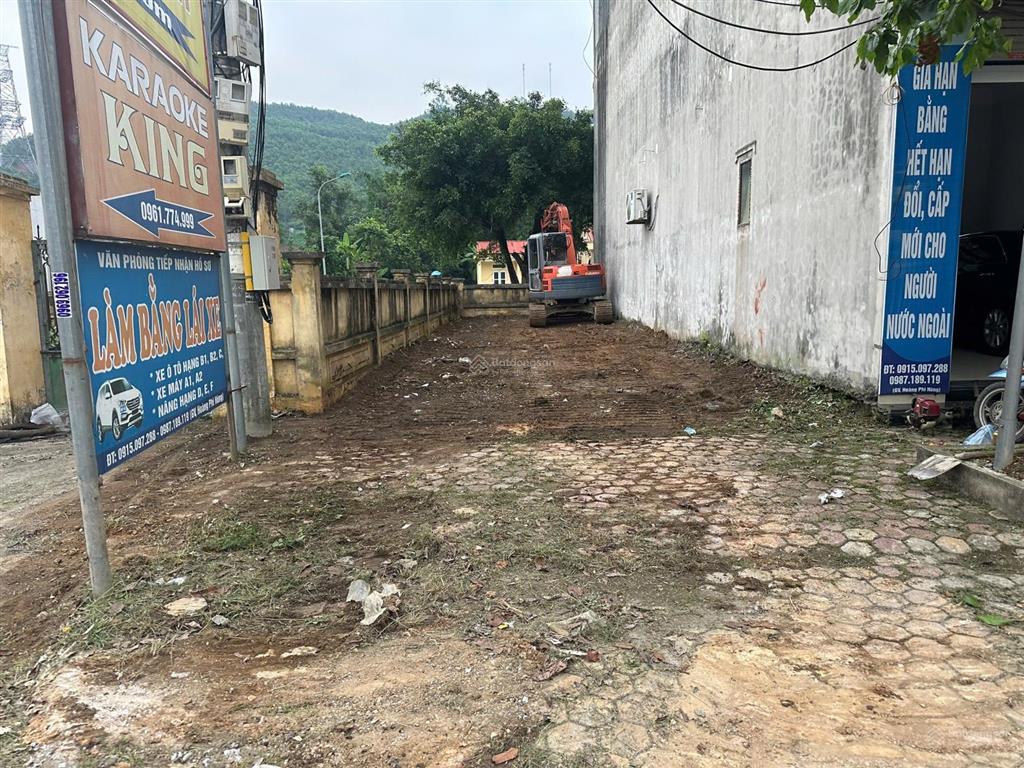 Bán lô đất vàng  ngay trung tâm  cổng bến xe chi nê  lạc thủy  hòa bình