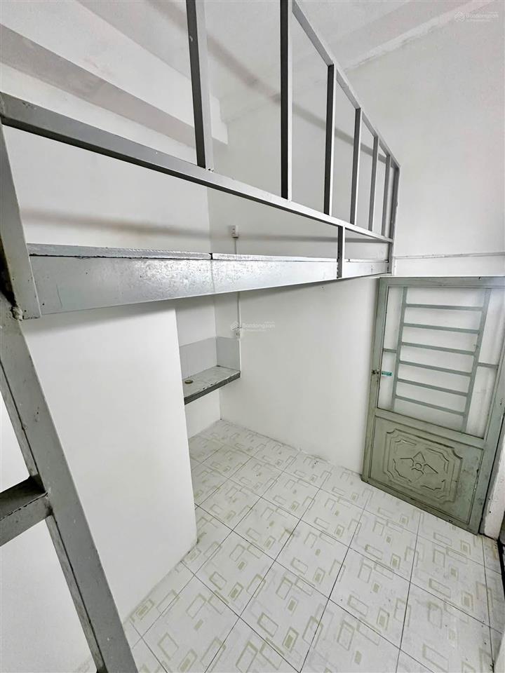 Cho thuê nhà trọ gác lửng, 1wc, 20m2, 2,5 triệu tại bùi văn ba, p tân thuận đông, q.7, tp.hcm