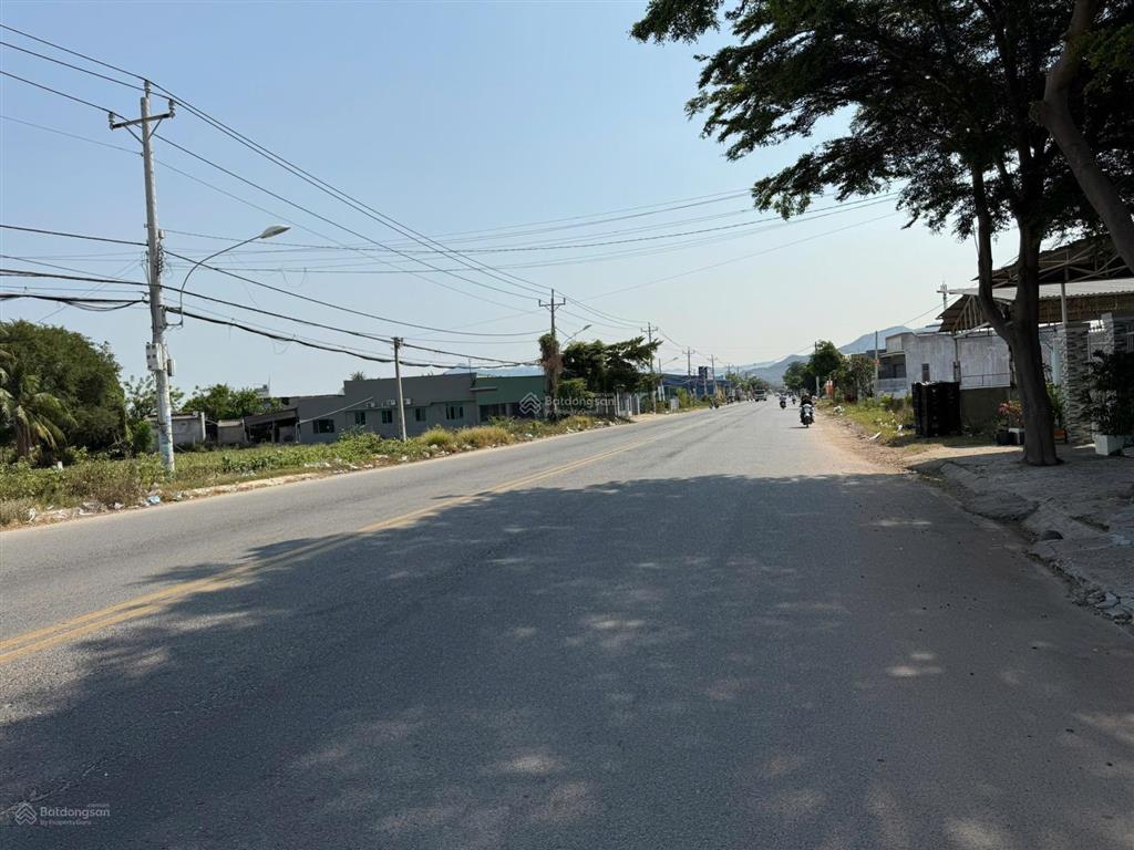 Mặt tiền trường chinh  đầu tư sinh lời tốt