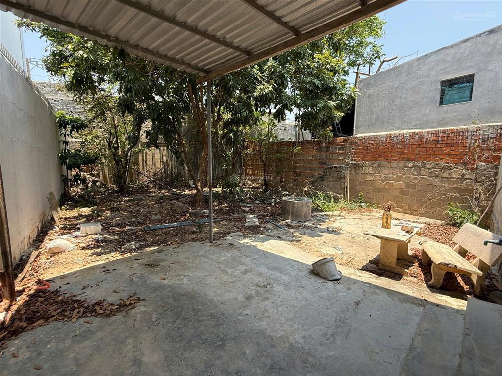 Bán đất tặng nhà cấp 4 ngay trung tâm phan rang