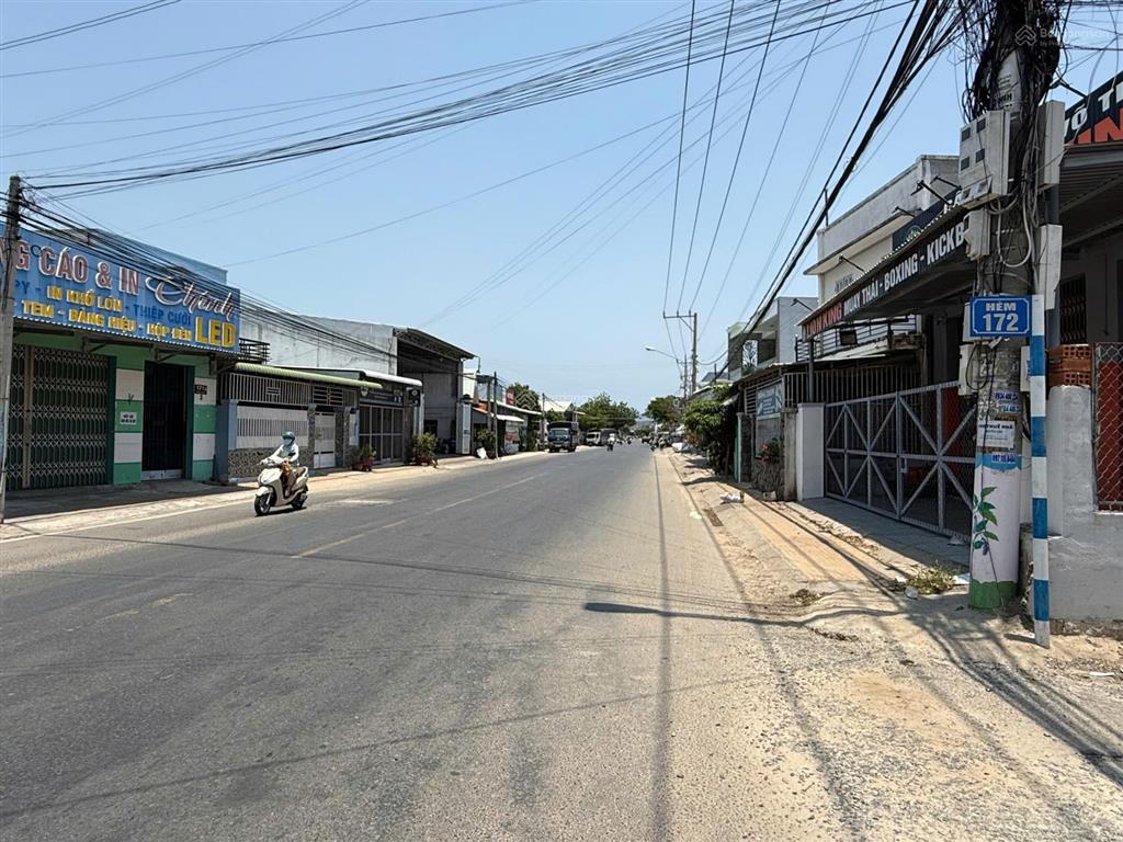 Bán đất tặng nhà cấp 4 ngay trung tâm phan rang