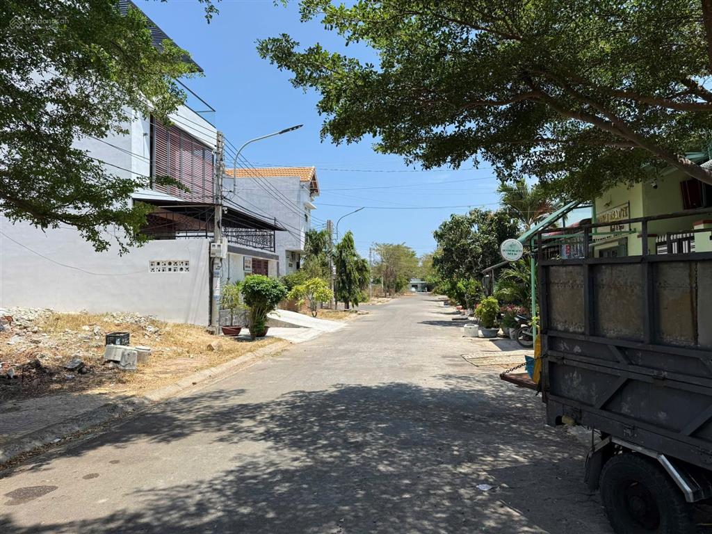 Đất nghỉ dưỡng ninh chữ  gần biển, không gian lý tưởng