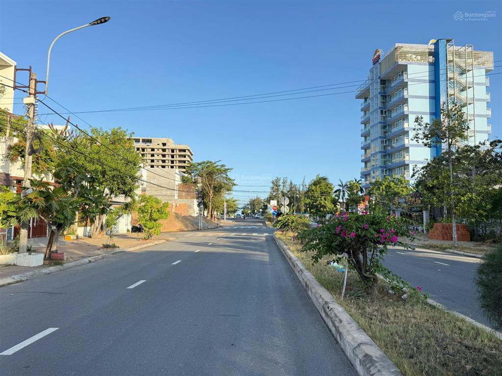 Đất biển ninh chử  mặt tiền trần anh tông
vị trí vàng chỉ vài bước chân ra biển