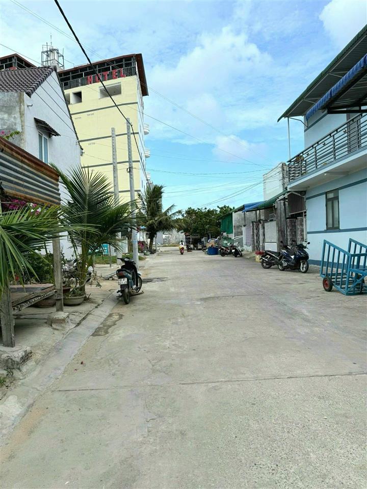 Bán nhà cấp 4  khu tđc ninh chữ, phường ninh chử  khánh hoà