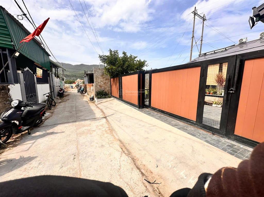 Bán villa vĩnh hy  dòng tiền sẵn 800 triệu 1 tỷ/năm