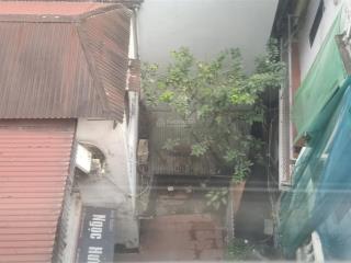 Cho thuê phòng tầng 2 thoáng mát, rộng rãi, chỗ để xe thoải mái