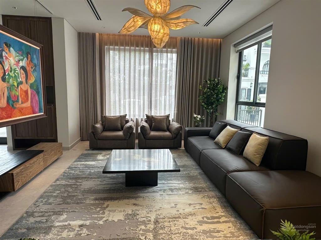 Cho thuê biệt thự saigon đảo kim cương quận 2. full nội thất cao cấp  14*20m  1 hầm 1 trệt 3 lầu