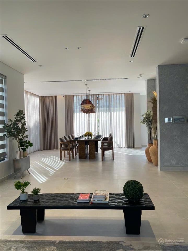 Cho thuê biệt thự saigon đảo kim cương quận 2. full nội thất cao cấp  14*20m  1 hầm 1 trệt 3 lầu