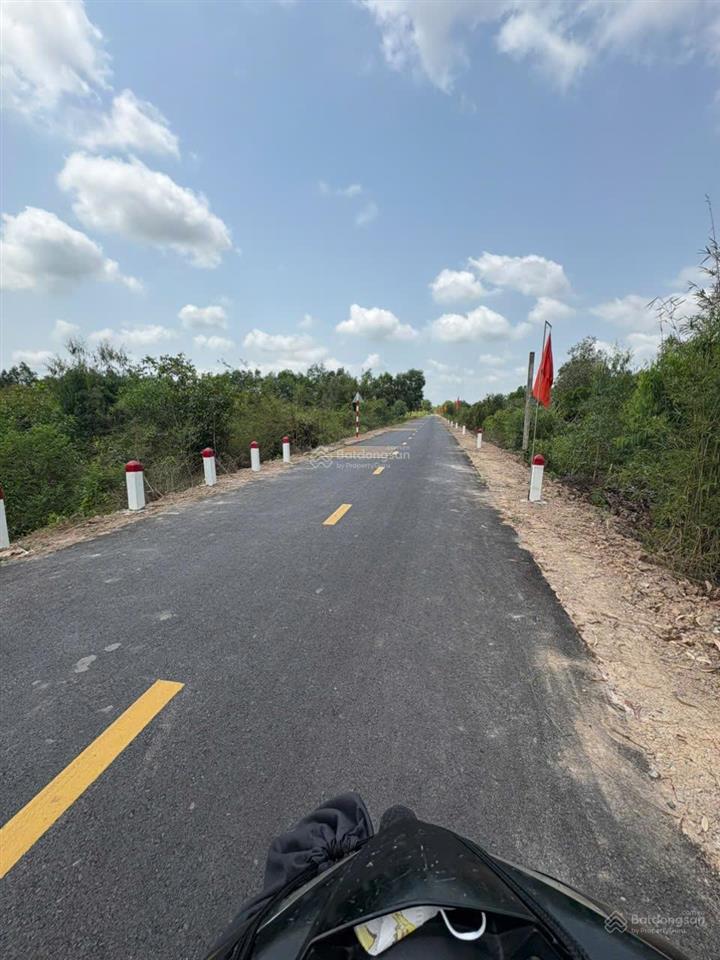 Chính chủ bán đất 256,8m2 (10x26 full thổ) sổ hồng 02 mặt tiền đường