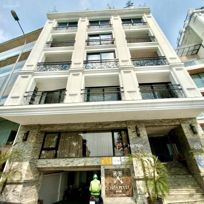 Apartment  mặt phố quảng khánh  125m x 6t  dòng tiền 10.000 usd/th  view hồ  giá 155 tỷ (tl)