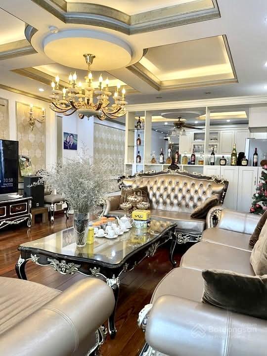 Phạm ngọc thạch  lô góc  oto đỗ cửa  99m x 7 tầng  dòng tiền 100tr/th  giá 36 tỷ (tl)