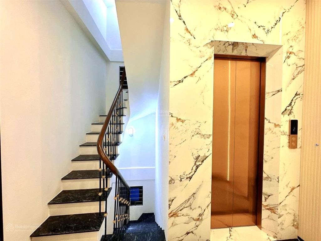 Phân lô quân đội  phùng chí kiên  56m x 7 tầng tm  gara oto  full nội thất  giá 29.7 tỷ (tl)