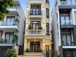 Trần quốc hoàn  phân lô vip  100m x 7 tầng  mt 8.4m  vỉa hè  kinh doanh  giá 58 tỷ (tl)