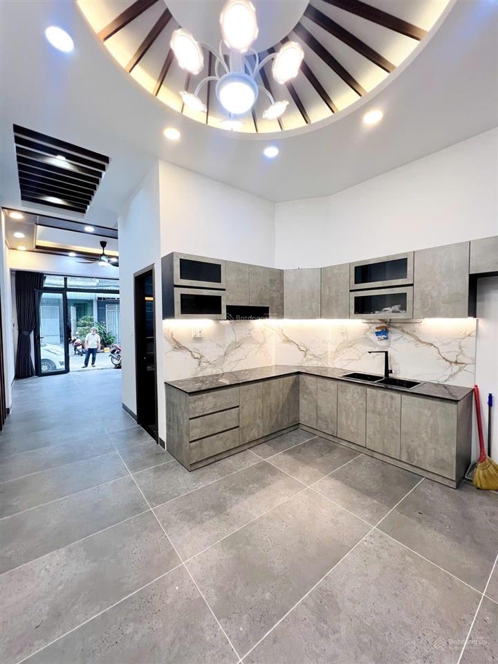 Về giá sốc! đối diện công viên  đẹp nhất cung đường  dt 4,6x20m (88m2) nhà 5 tầng  15,2 tỷ tl