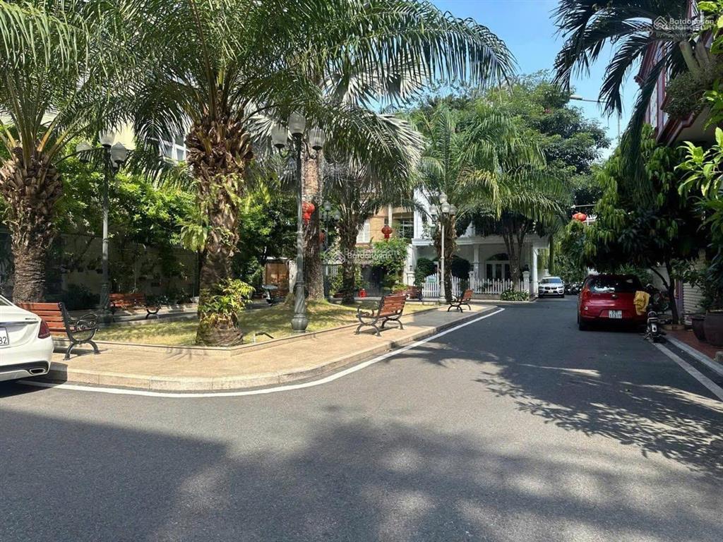 Về giá sốc! đối diện công viên  đẹp nhất cung đường  dt 4,6x20m (88m2) nhà 5 tầng  15,2 tỷ tl