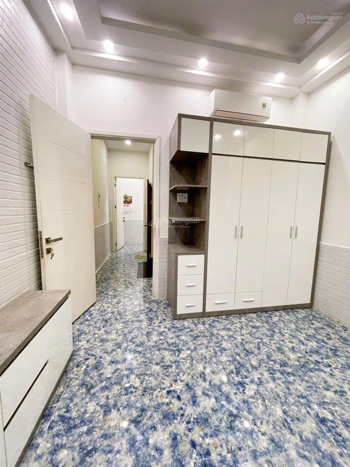 Chỉ 11 tỷnhà khu bàu cát hxh 8m cách 50m ra mt dt 4,1x18m (71,5m) 4 tầng đẹp, ở ngay