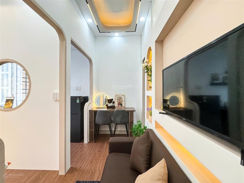 Dưới 8 tỷ bán luôn bán gấp!!mặt tiền k300ngang4,2mnhà 2 tầng đẹptặng full nội thất