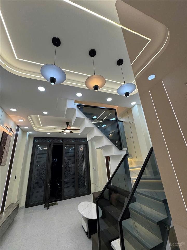 Duy nhất 9,8 tỷ tl siêu phẩm 5 tầng (xây 2023)  khu vip bàu cát dt 4x16m 67m2 mua nhanh ạ!!!!