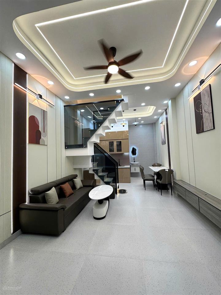Duy nhất 9,8 tỷ tl siêu phẩm 5 tầng (xây 2023)  khu vip bàu cát dt 4x16m 67m2 mua nhanh ạ!!!!