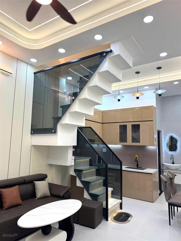 Duy nhất 9,8 tỷ tl siêu phẩm 5 tầng (xây 2023)  khu vip bàu cát dt 4x16m 67m2 mua nhanh ạ!!!!