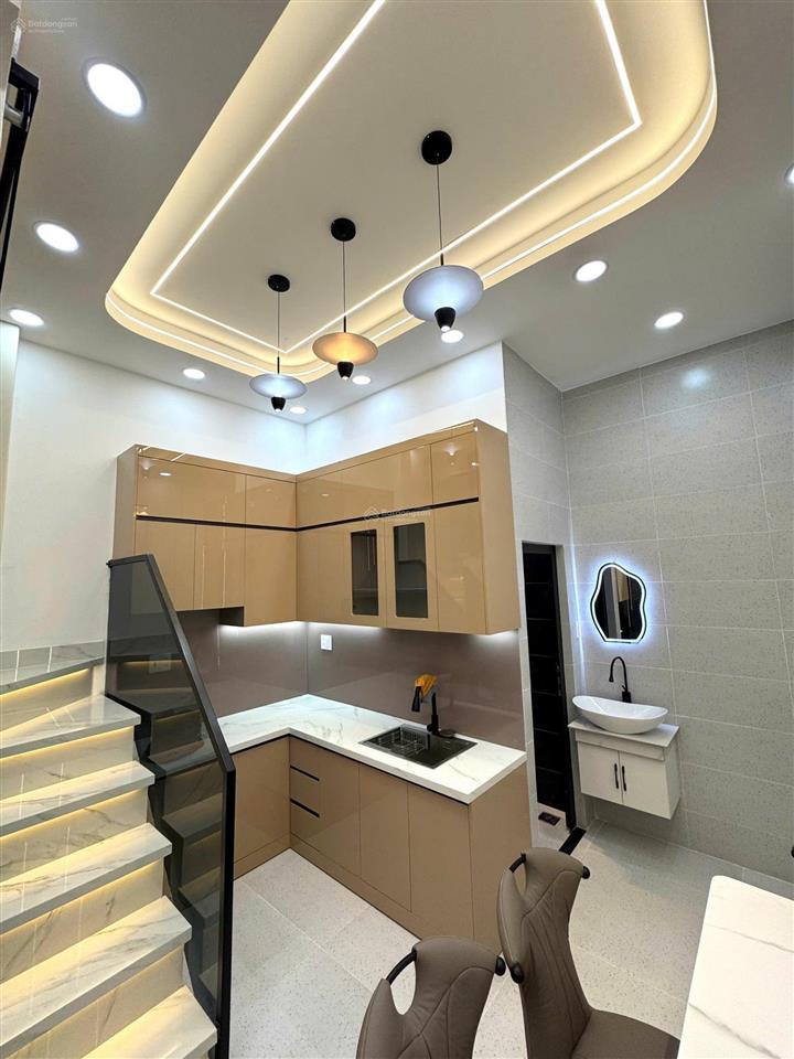 Duy nhất 9,8 tỷ tl siêu phẩm 5 tầng (xây 2023)  khu vip bàu cát dt 4x16m 67m2 mua nhanh ạ!!!!