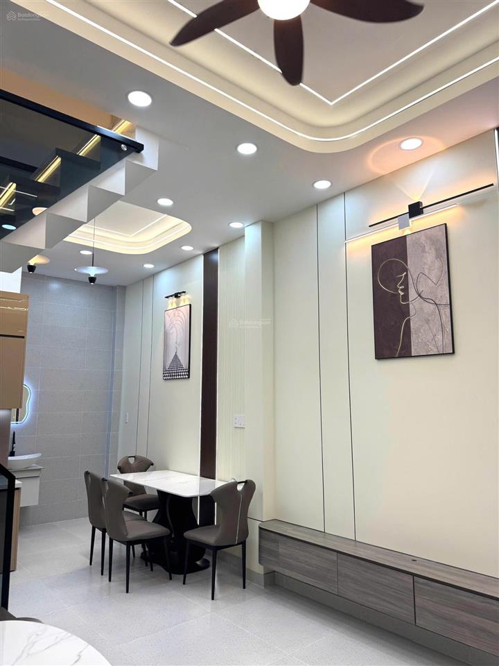 Duy nhất 9,8 tỷ tl siêu phẩm 5 tầng (xây 2023)  khu vip bàu cát dt 4x16m 67m2 mua nhanh ạ!!!!