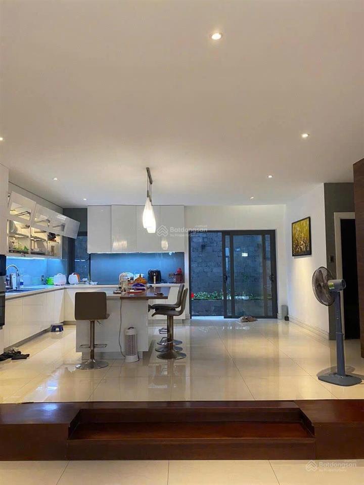 Nhỉnh 80 triệu/1m2  hưởng lợi tod  dt khủng 140m2  ngang 5,5m  khu bàu cát